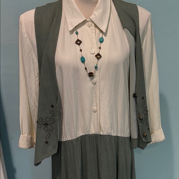 Vintage Sage Green Maxi Dress with Vest - Picture 6 of 8